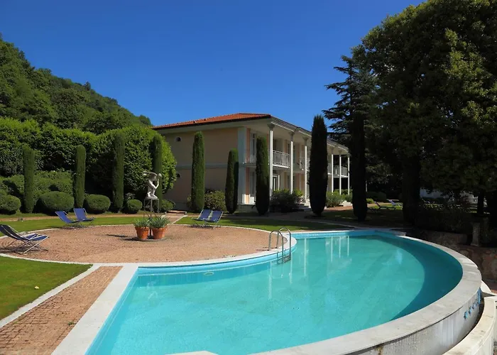 Front 138 * Porto Ceresio