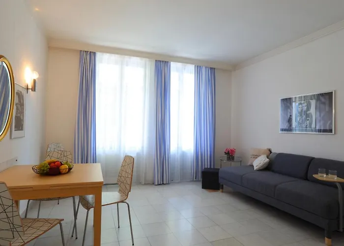 Front 138 Apartament